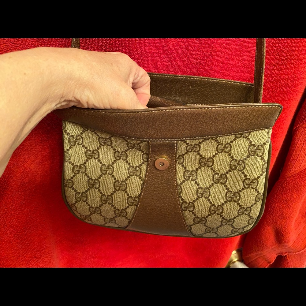 /Gucci Original,Vintage crossover excellent shape - Picture 3 of 8